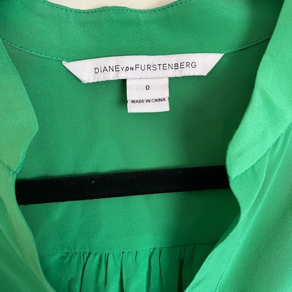Diane vonFurstenburg silk blouse - Picture 4 of 8